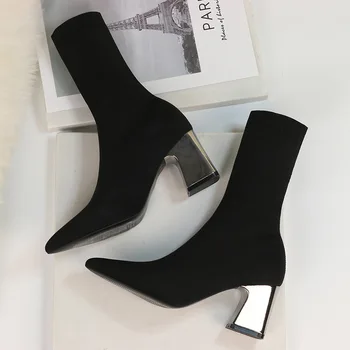 Модные женские ботинки Белого и черного цвета, эластичные носки с острым носком, ботинки на квадратном каблуке, ботильоны больших размеров, осенне-зимняя обувь 42