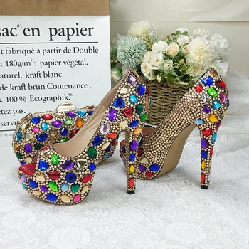Разноцветные Женские свадебные туфли с украшением в виде кристаллов и сумочки в Комплекте, Модные Туфли на платформе с открытым носком и очень высоком каблуке с Сумочкой, Туфли-лодочки с открытым носком